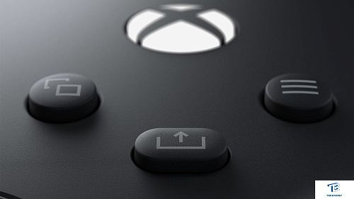 картинка Геймпад Xbox One черный QAT-00009